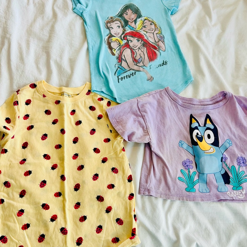 Graphic Tee bundle